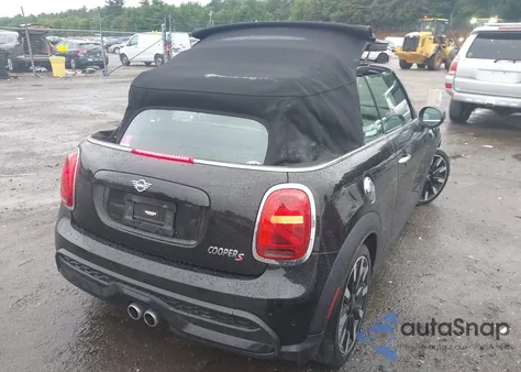 2022 Mini Convertible Cooper S z USA, uszkodzony, nr VIN WMW43DL01N3N88473